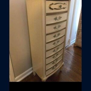 Elegant Cream Storage Chest